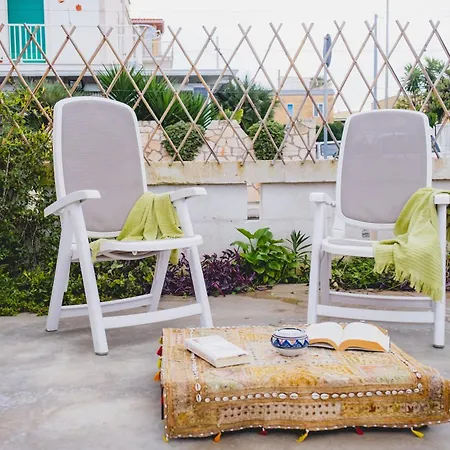Verso Sud-design House A * Torre Canne