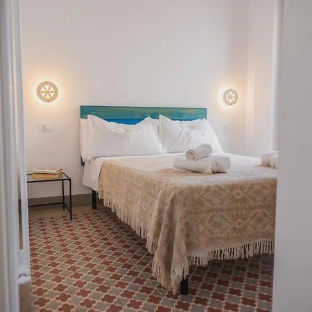 Verso Sud, Apartment