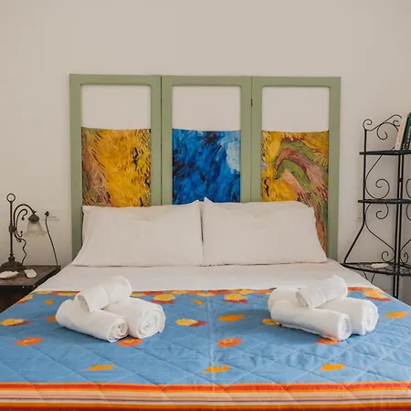 Verso Sud, Διαμέρισμα